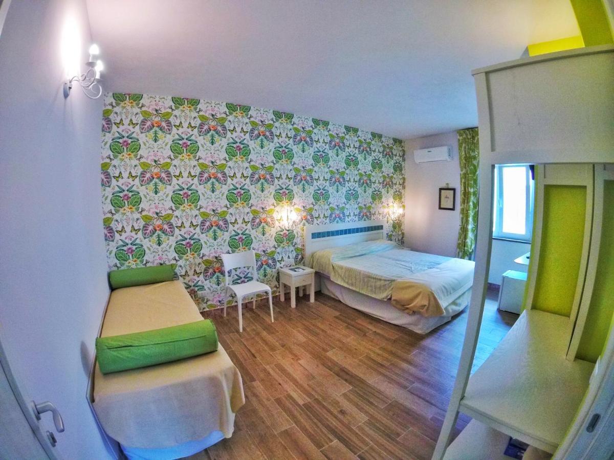 Aramoni B&B 赞布隆内 外观 照片